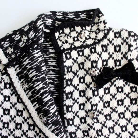 Camilla Knit Sweater Jacket Overcoat Velvet Snap & Bow Size 3T - Picture 5 of 7